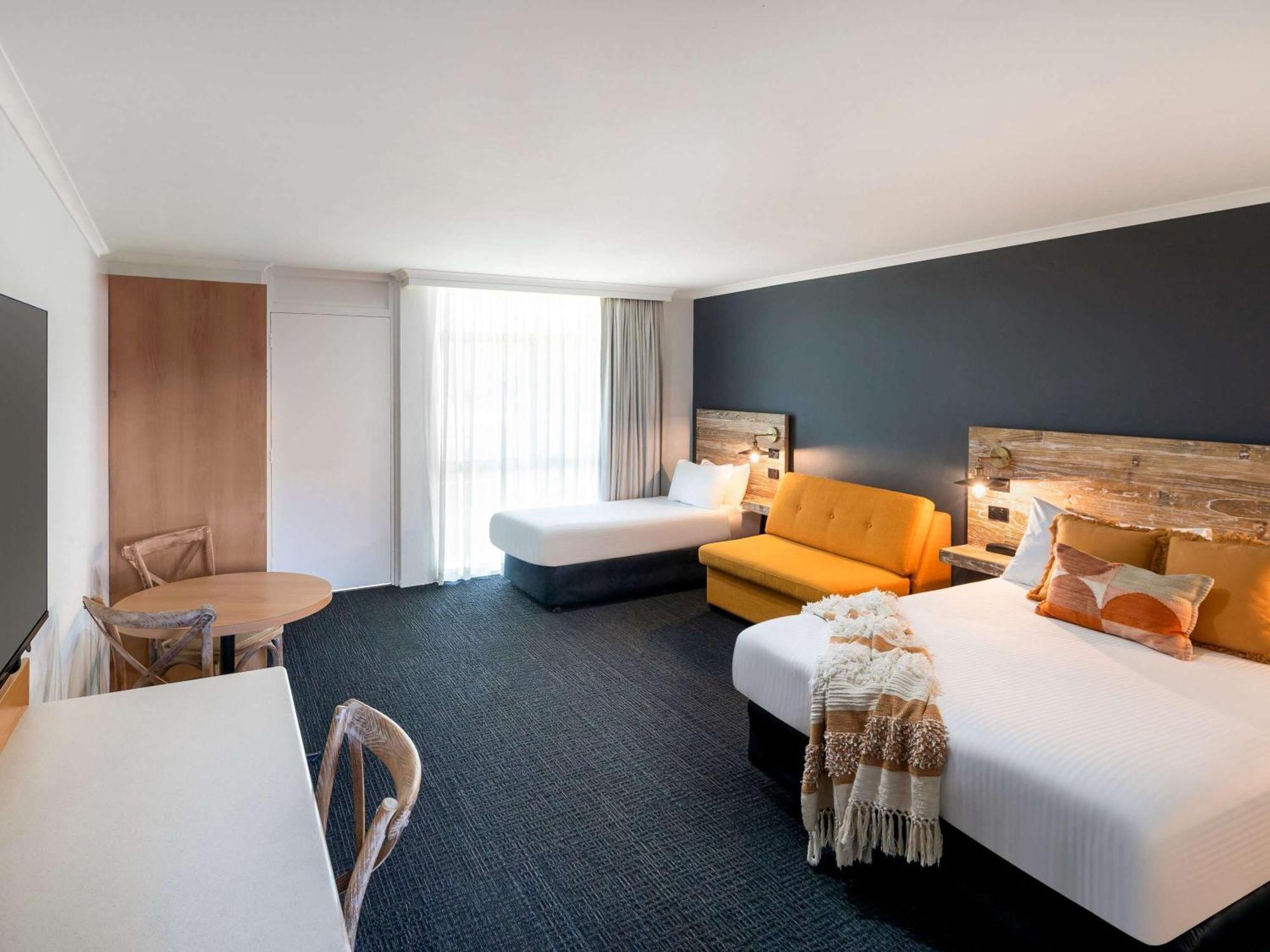 Ibis Styles Orange Hotel Exterior foto