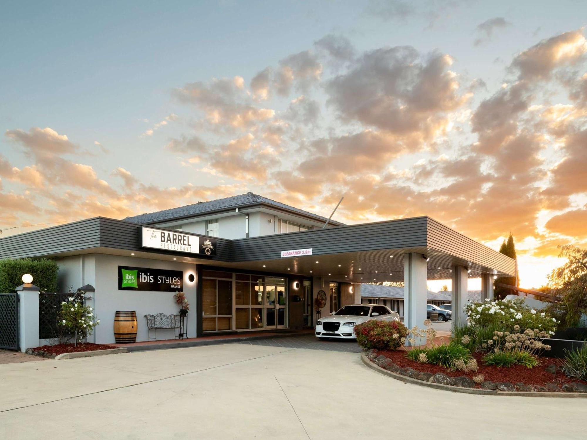 Ibis Styles Orange Hotel Exterior foto