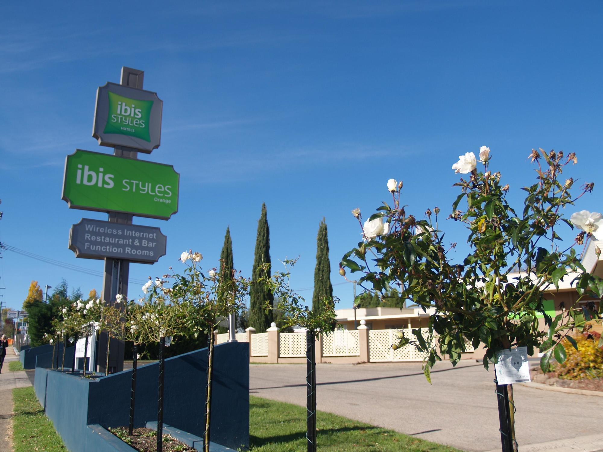 Ibis Styles Orange Hotel Exterior foto